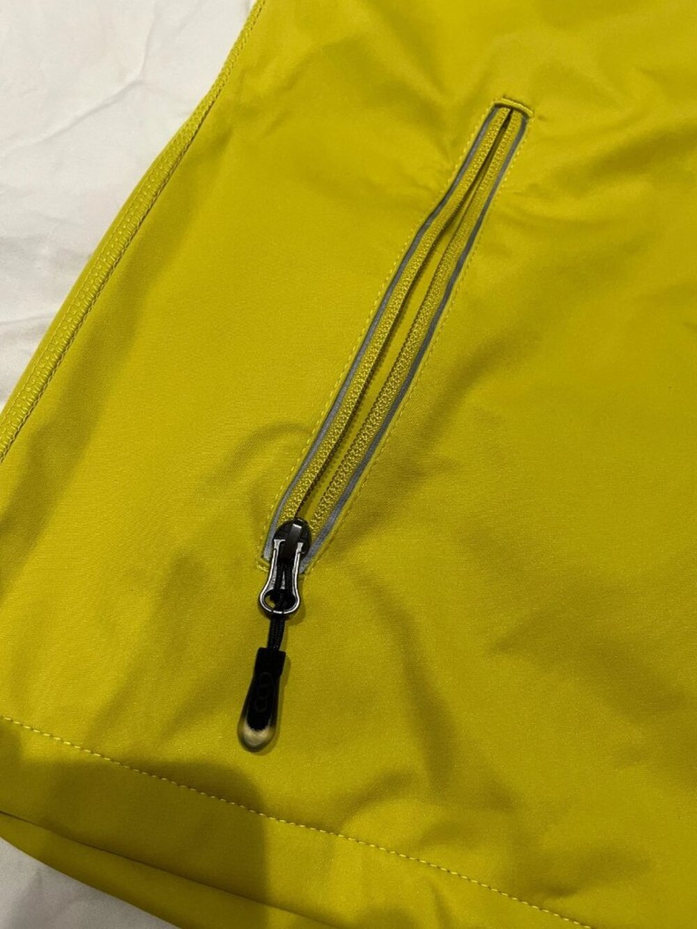 33,000 FT Waterproof Vest sz.2XL - Picture 3 of 9